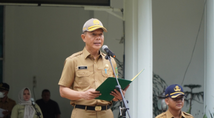 Sekda Amril Pimpin Apel Gabungan Pemkab Langkat