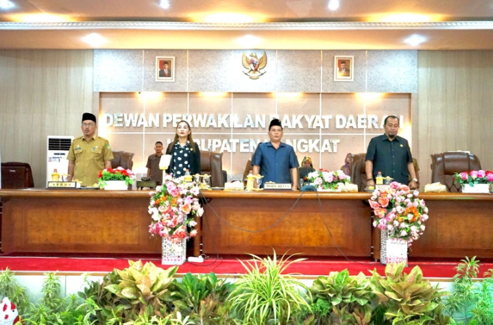 Asisten Administrasi Umum Musti Hadiri Rapat Paripurna Laporan Hasil Reses DPRD Kabupaten Langkat