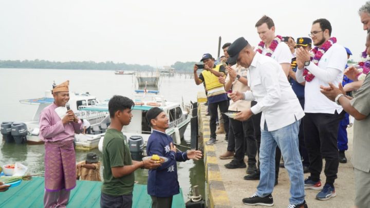 Pj. Bupati Langkat Resmikan Boat Sekolah dari YAGASU