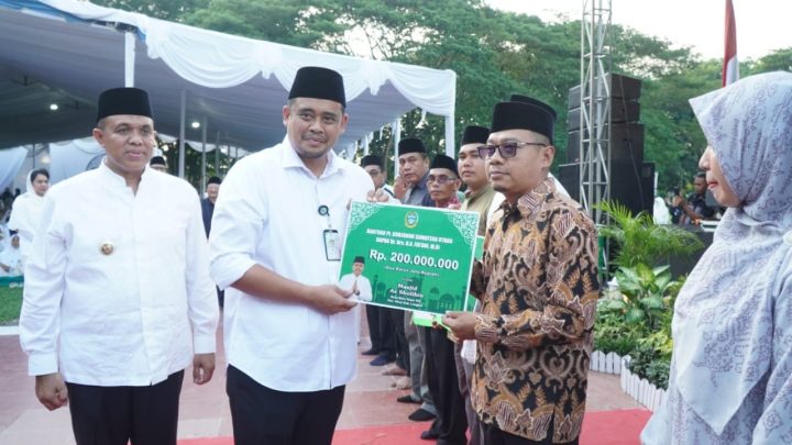 Walikota Medan Hadiahkan Umroh kepada Warga Langkat Dalam Safari Dakwah dan Tabligh Akbar