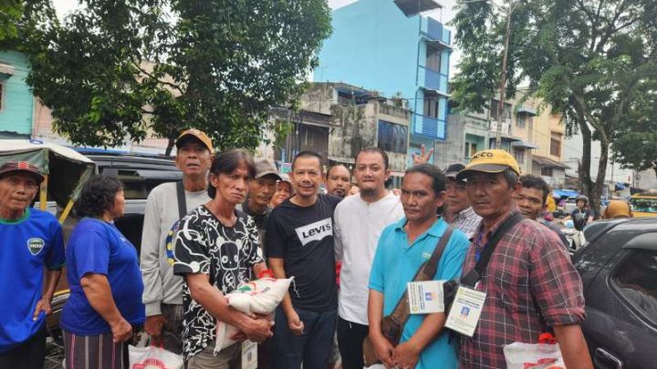 Jumat Barokah, Ketua Pewarta Berbagi Beras