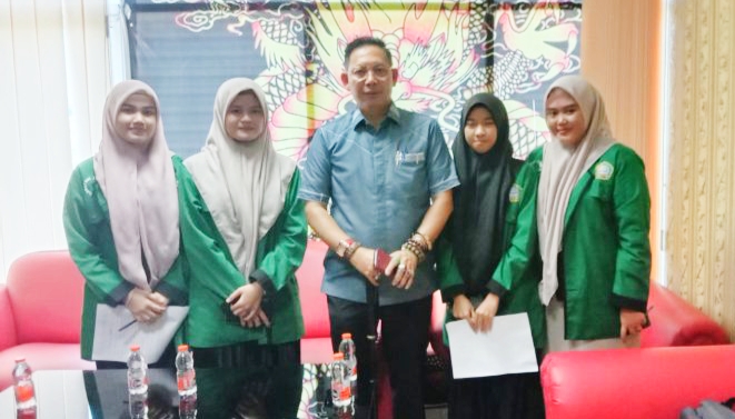 Pimpinan DPRD Medan Terima Audensi Mahasiswi UINSU