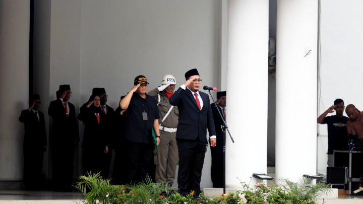 Pimpin Upacara Hari Pahlawan, Plt Wali Kota Medan Ajak Warga Gelorakan Semangat Pejuang