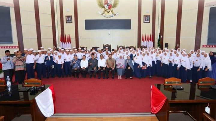 DPRD Medan Terima Kunjungan Siswa/i SMP Swasta An Nizam