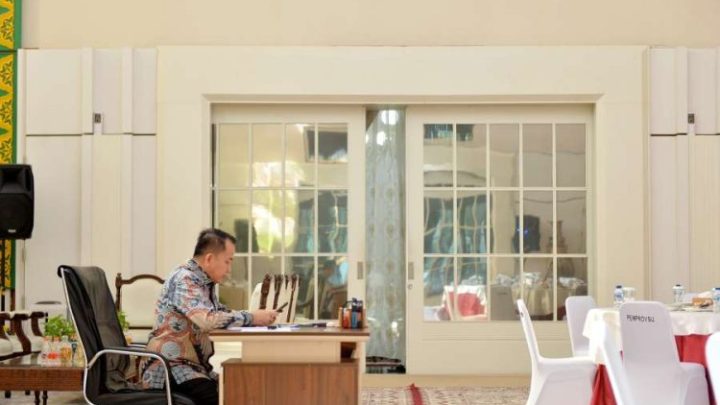 Gubernur Sumut Agus Fatoni Hadiri Rakor Antisipasi Isu PHK dan Persiapan UMP 2025