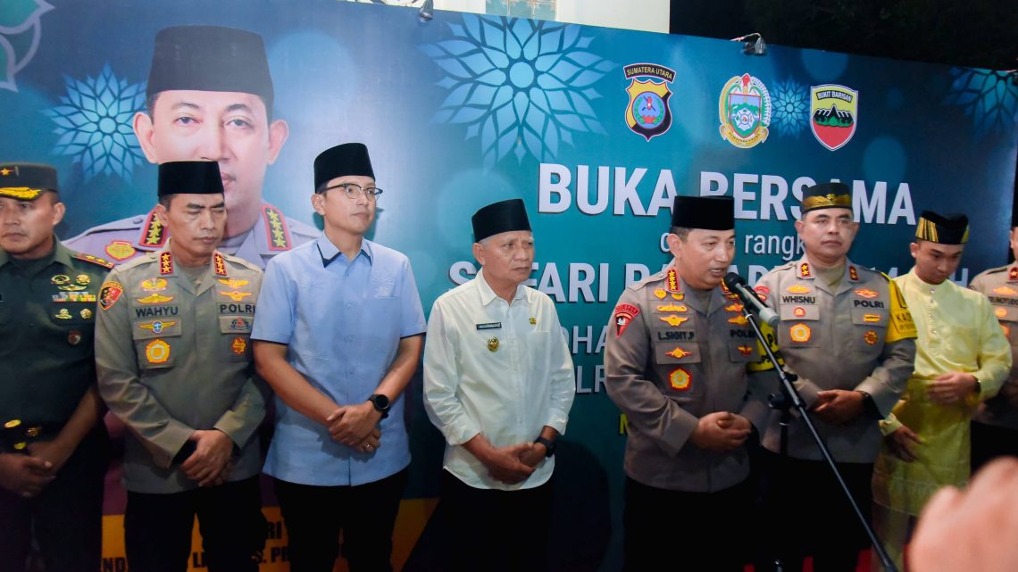 Wali Kota Medan Hadari Safari Ramadan Kapolri di Masjid Raya Al Mashun