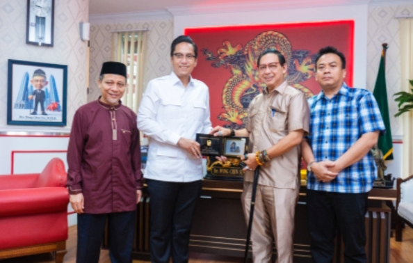 Rico Waas Ajak DPRD Medan Bersama Membangun Kota Medan