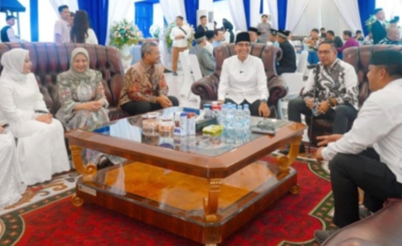Ketua DPRD Medan Hadiri Open House di Rumah Dinas Walikota Medan