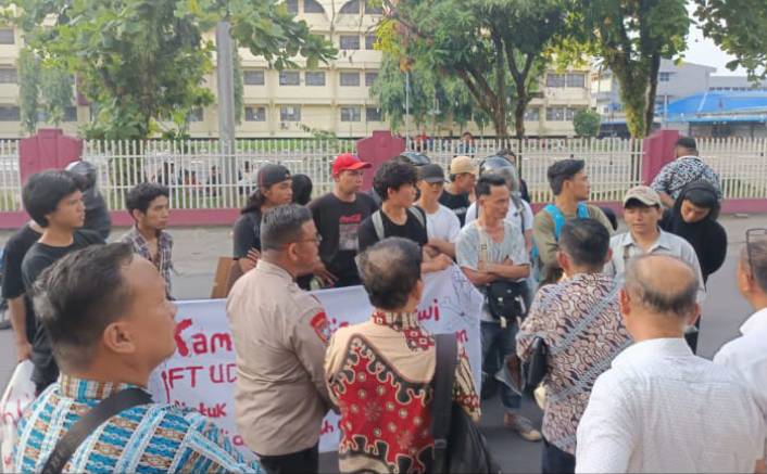 Mahasiswa UDA Ragukan SK Menkumham YPDA Versi REP