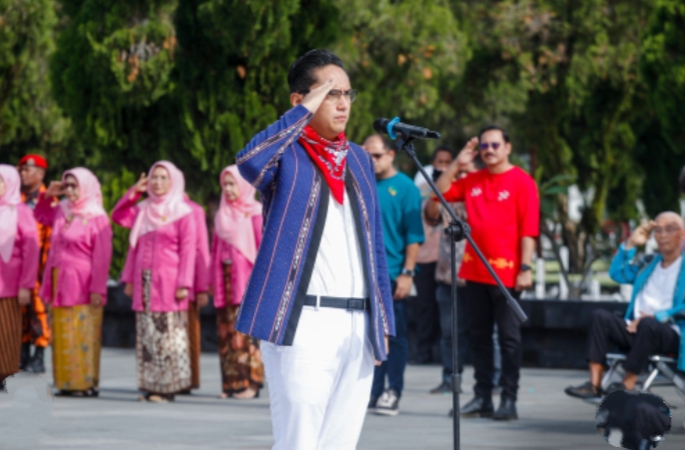 Rico Waas Pimpin Upacara Ziarah Rombongan Hari Pahlawan Nasional Kapitan Pattimura