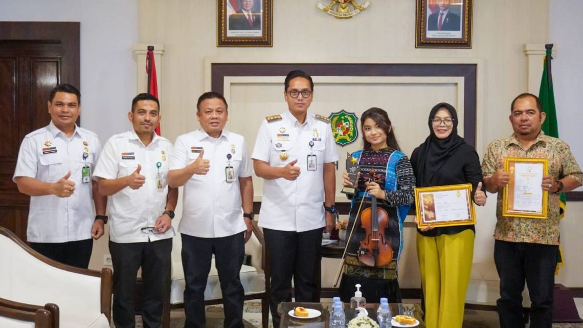 Rico Waas: Seni Pertajam Intuisi, Kembangkan Kreativitas