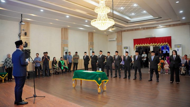 Lantik 9 Pejabat Pimpinan Tinggi Pratama, Rico Waas: Saya Tak Minta Sepeserpun, Layani Masyarakat, Majukan Medan