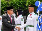 Rico Waas Kukuhkan Paskibraka Kota Medan 2025