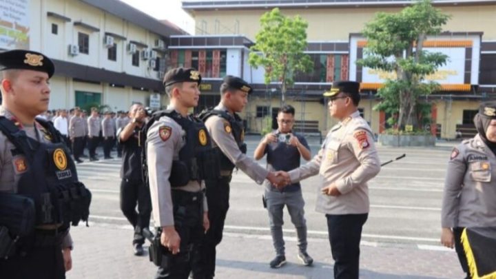 Kapolrestabes Medan Serahkan Puluhan Rompi Anti-Sayat
