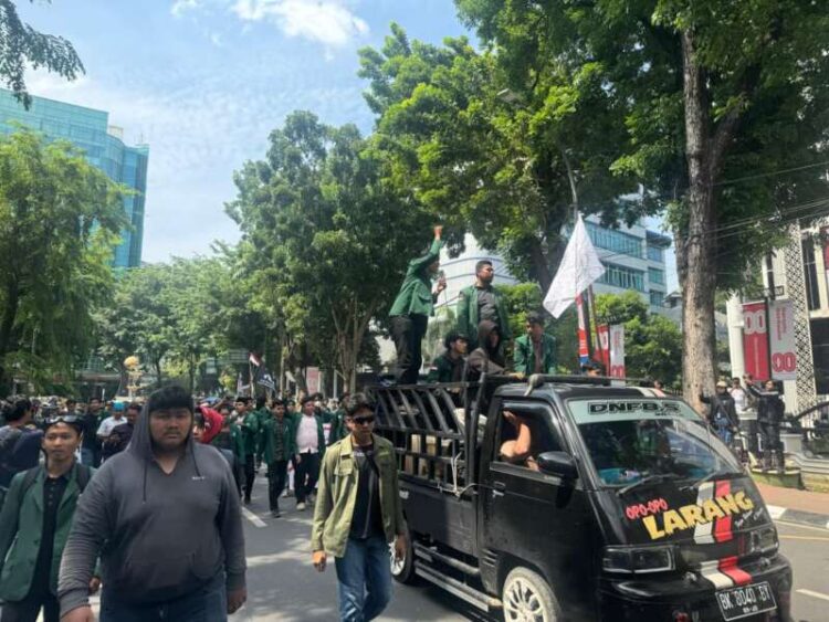 Tegas dan Humanis, Poldasu Amankan 39 Orang Usai Ricuh Aksi Unras di DPRD Sumut
