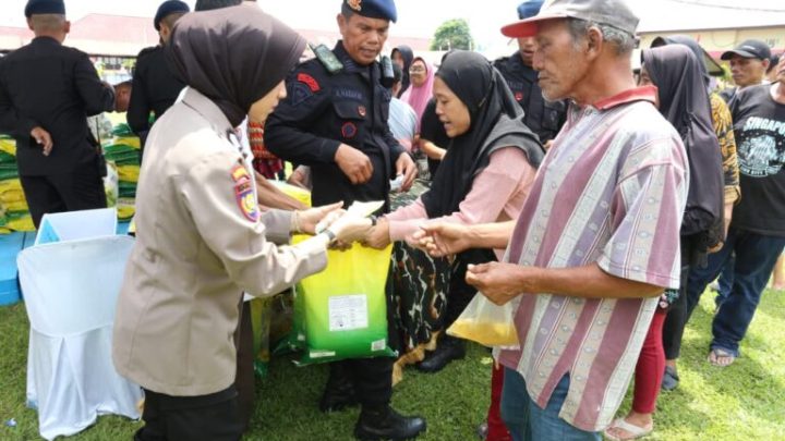 Gandeng Bulog, Kapolda Sumut Launching Gerakan Pangan Murah, Salurkan 200 Ton Beras SPHP