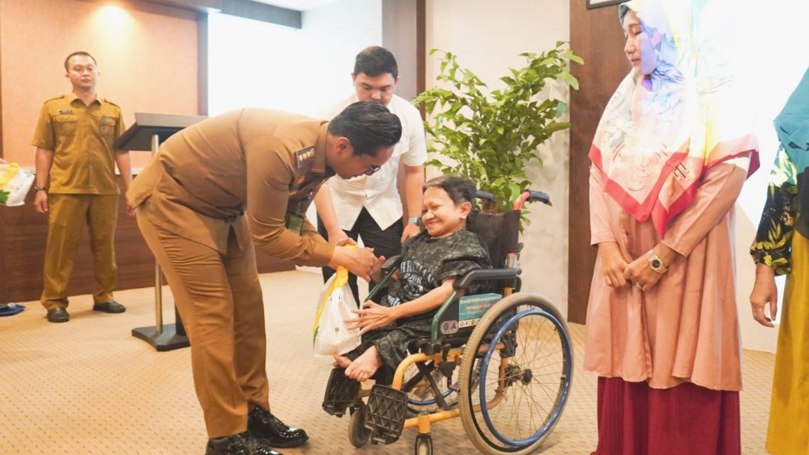 Rico Waas Buka Pelatihan Vokasional bagi Warga Disabilitas