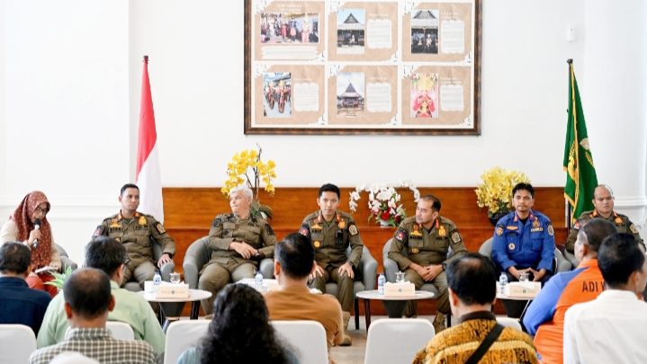 Satpol PP Pemprov Sumut Perkuat Kolaborasi untuk Tingkatkan Keamanan dan Ketertiban Satpol PP Pemprov Sumut Perkuat Kolaborasi untuk Tingkatkan Keamanan dan Ketertiban