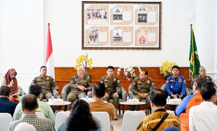 Satpol PP Pemprov Sumut Perkuat Kolaborasi untuk Tingkatkan Keamanan dan Ketertiban Satpol PP Pemprov Sumut Perkuat Kolaborasi untuk Tingkatkan Keamanan dan Ketertiban