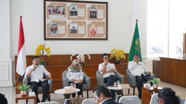 Pemprov Sumut Terus Berkolaborasi Selesaikan Masalah Distribusi Logistik akibat Banjir dan Longsor