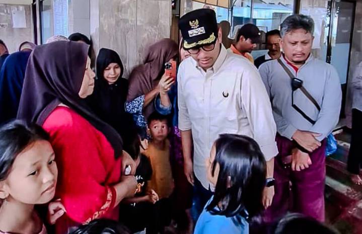 Rico Waas Tinjau Warga Terdampak Banjir di Harjosari II, Pastikan Kebutuhan Pengungsi Terpenuhi