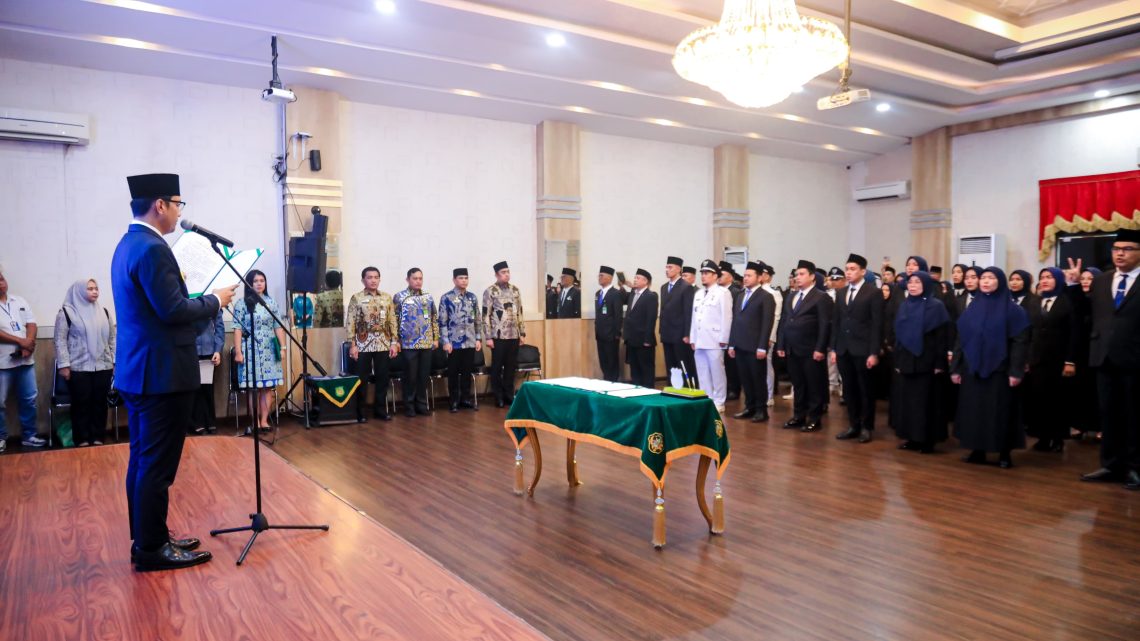 Lantik Pejabat Eselon, Rico Waas Beri Deadline 6 Bulan untuk Tunjukkan Perubahan