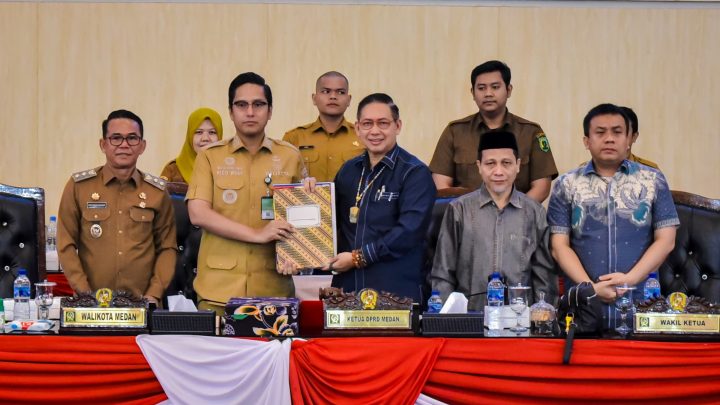 Wali Kota Medan Hadiri Pembahasan Ranperda Perubahan Sistem Kesehatan