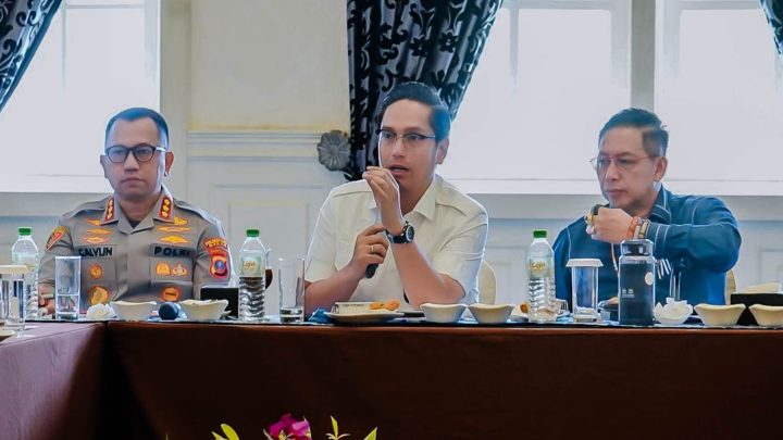 Rico Waas Tekankan Pelayanan dan Ruang Aspirasi Buruh pada May Day