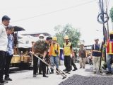 Rico Waas Turun ke Marelan, Perbaikan Jalan Mulai Digenjot Massif