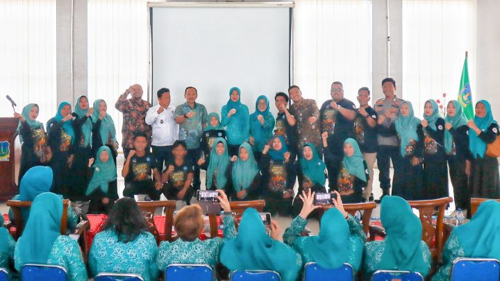 Gelar Nobar Bersama TP PKK, Wali Kota Tebing Tinggi Apresiasi Pesan Moral Film Parodi Edukatif “Kampung Durian Gak Jadi Runtuh”