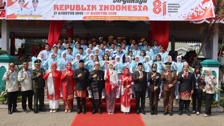 Wali Kota Tebing Tinggi Pimpin Upacara Peringatan HUT Ke-81 Kemerdekaan RI di Lapangan Merdeka