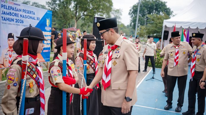 Rico Waas Lepas Kontingen Pramuka Medan ke Jamnas XII: Jaga Nama Baik Kota, Bangun Jejaring, Bawa Pulang Pengalaman