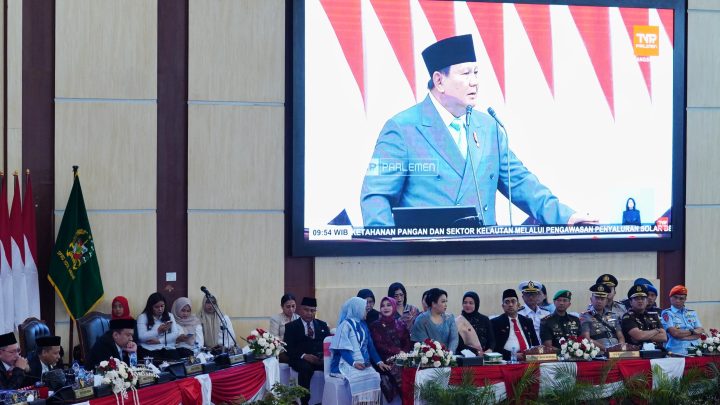 Hadiri Paripurna DPRD, Wali Kota & Wakil Wali Kota Medan Simak Pidato Kenegaraan Presiden Prabowo