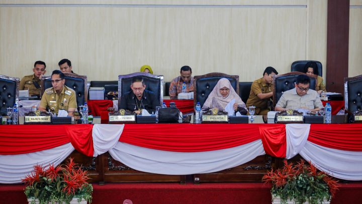 Rico Waas Hadiri Paripurna APBD Medan 2027, DPRD Tekankan Anggaran Harus Kembali ke Rakyat