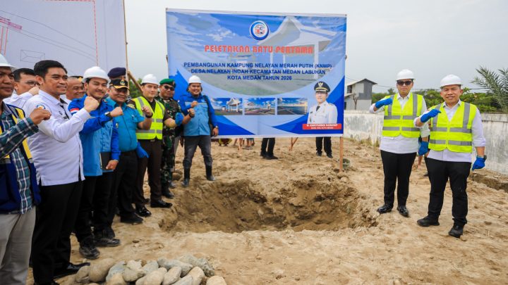 Rico Waas Dukung Penuh Kampung Nelayan Merah Putih