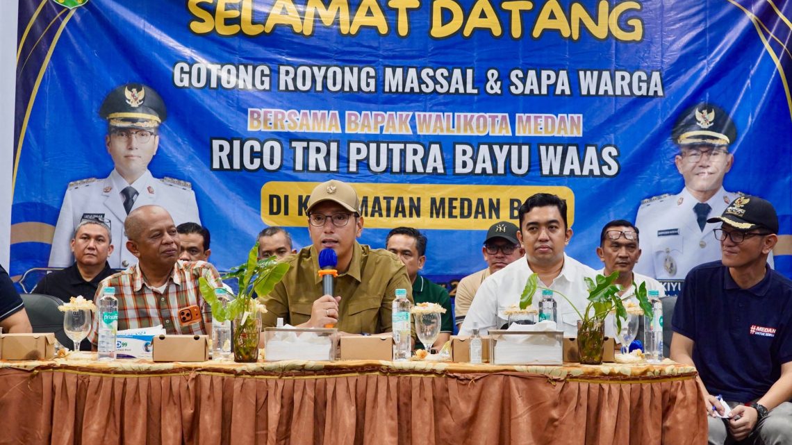 Sapa Warga Medan Baru Diawali Gotong Royong, Rico Waas Tindaklanjuti Keluhan Warga