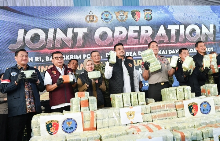 Bobby Nasution Apresiasi Pengungkapan 1,16 Ton Ketamin, Ikut Teken Komitmen Bersama ‘Tolak Narkoba’